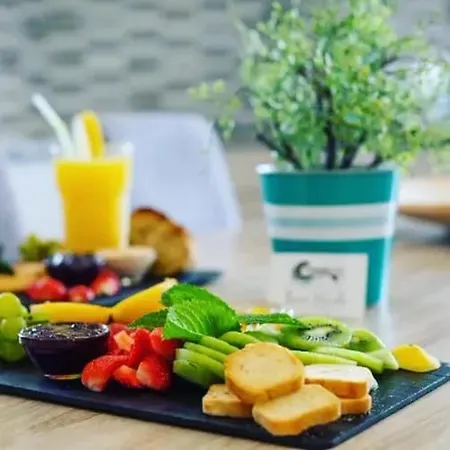 Spacious House In Atalaia With Shared Pool ロウリニャン