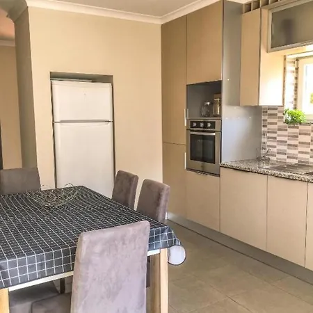 Spacious House In Atalaia With Shared Pool Holiday home *